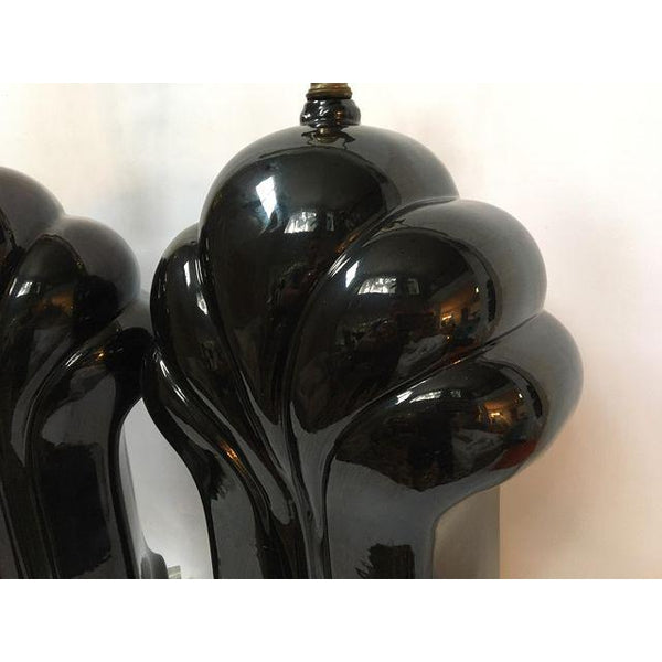 Pair of Art Deco Black Ceramic and Lucite Waterfall Table Lamps close up