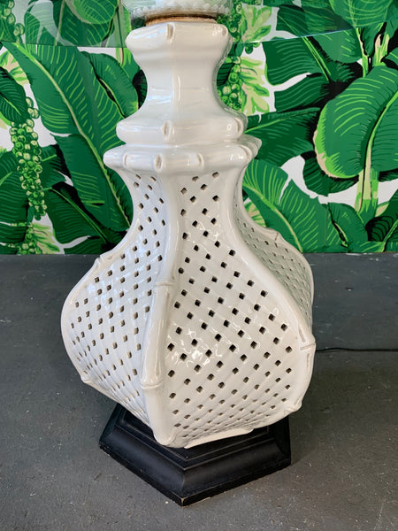 Reticulated Ceramic Floor Lamp Table by Nardini close up