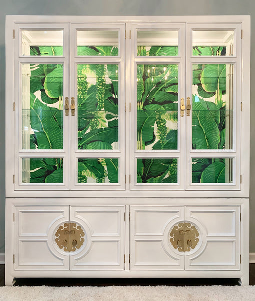 White Lacquered Asian Chinoiserie Lighted Cabinet by Century front view