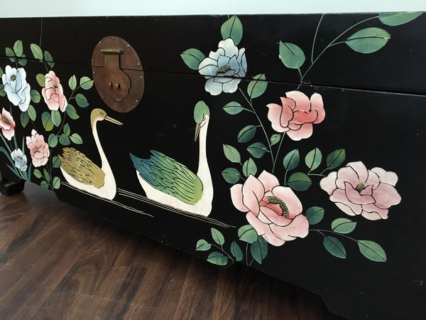 Mid Century Asian Chinoiserie Hand Painted Trunk close up