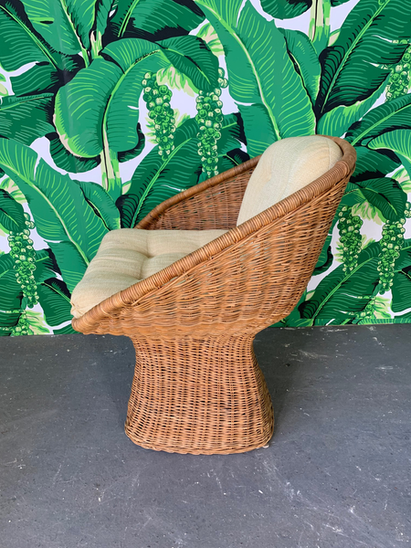 Sculptural Wicker Dining Set, Table and Four Chairs close up